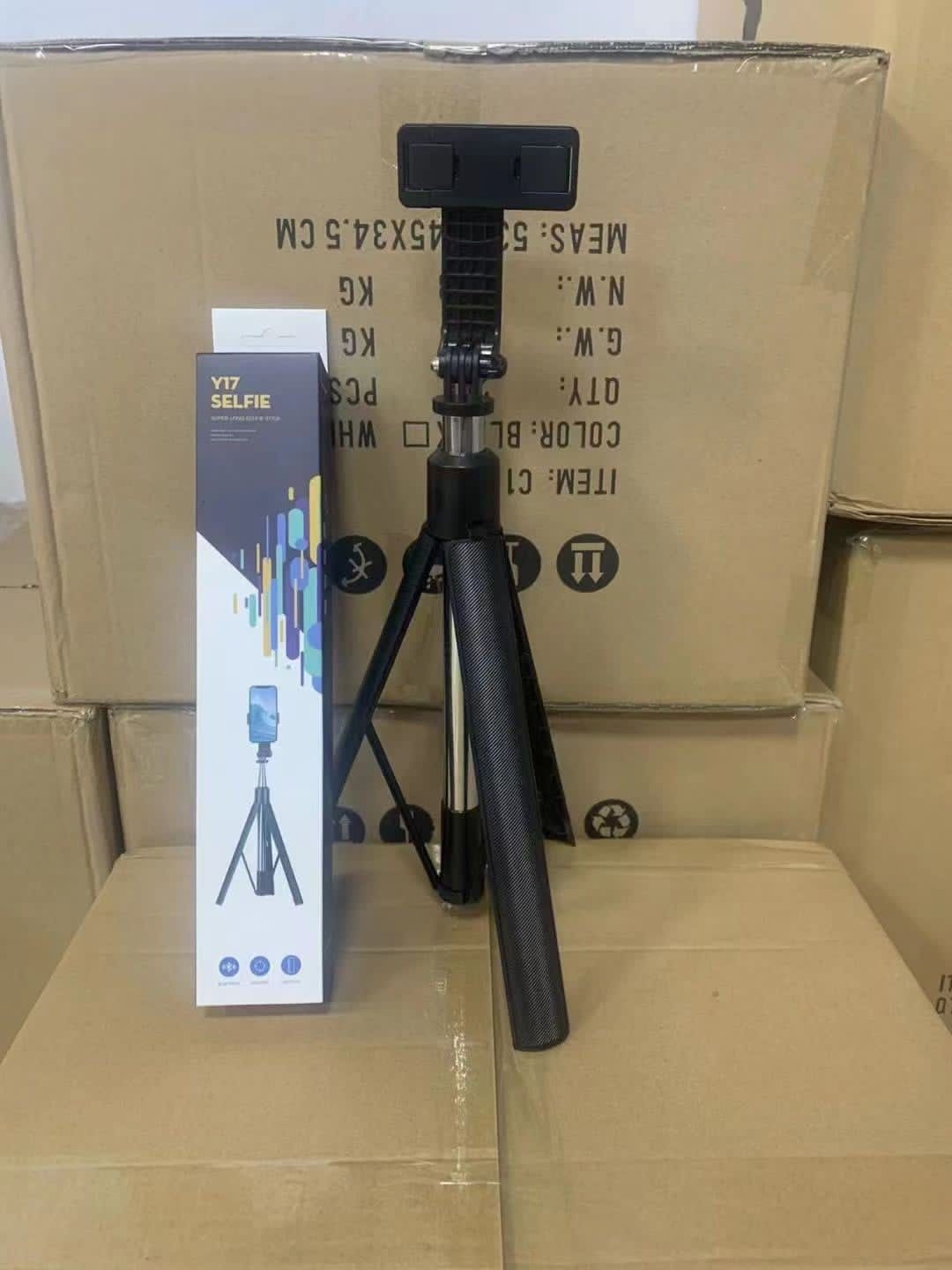 Y17 selfie stick