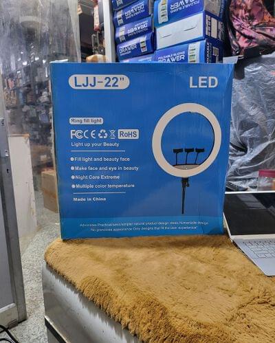 22" ringh light